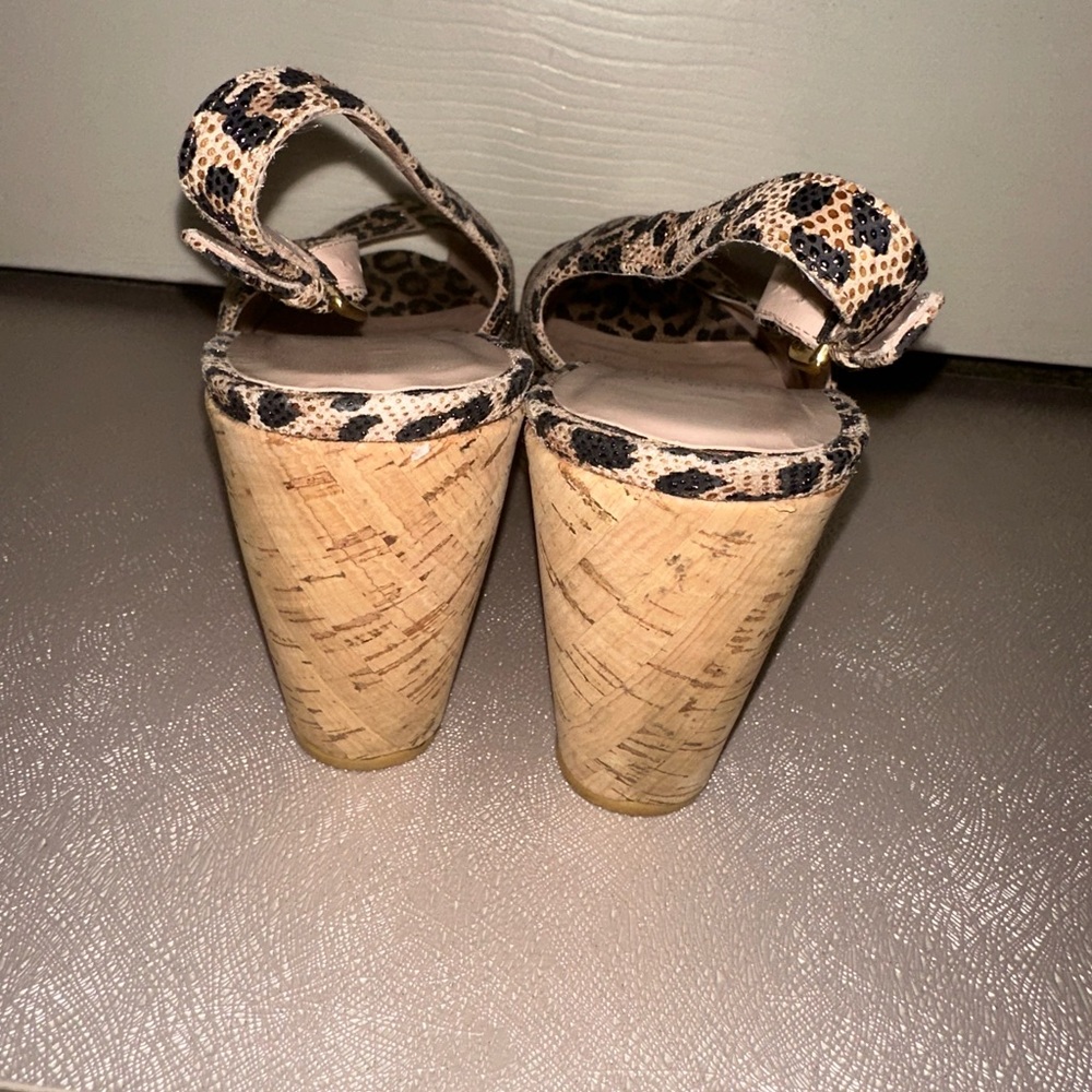 Stuart Weitzman Leopard Print Slingback Wedges 10 summer vacation Y2K style - Picture 8 of 13